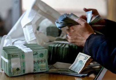 الأزمة المالية في لبنان: ما هي الحلول الممكنة لإنقاذ الودائع والمصارف؟