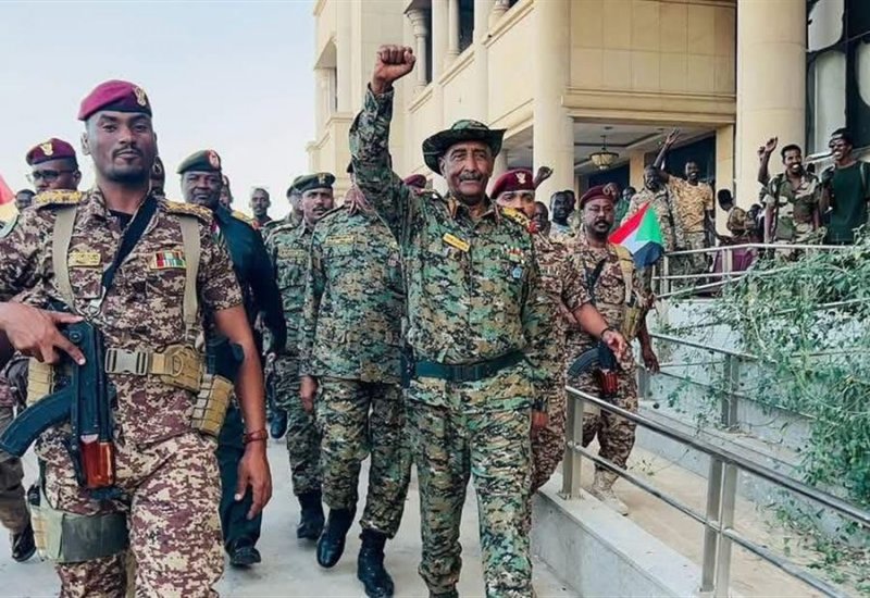 "الخرطوم حرة"... الجيش السوداني يعلن استعادة القصر الرئاسي (فيديو)
