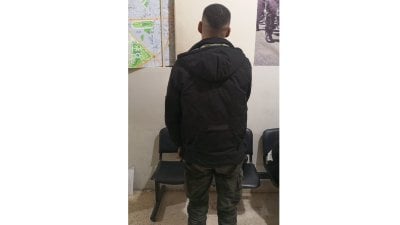 سرقة سيارات وتجارة مخدرات... توقيف 