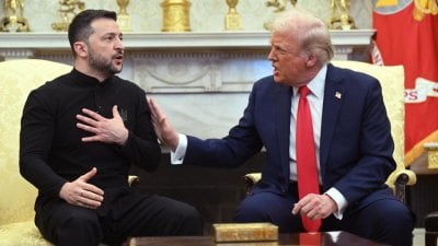 ترامب يحذر زيلينسكي من مغبة التراجع عن 