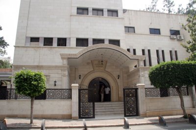 دار الفتوى تُعلن يوم غد أول أيام العيد!