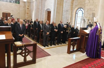 لاقى ترحيبًا حارًا... كريم سعيد في بكركي!