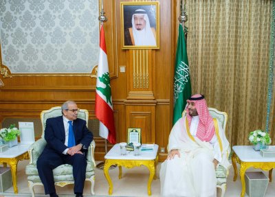 بالفيديو والصور: سلام إلى جانب ولي العهد السعودي