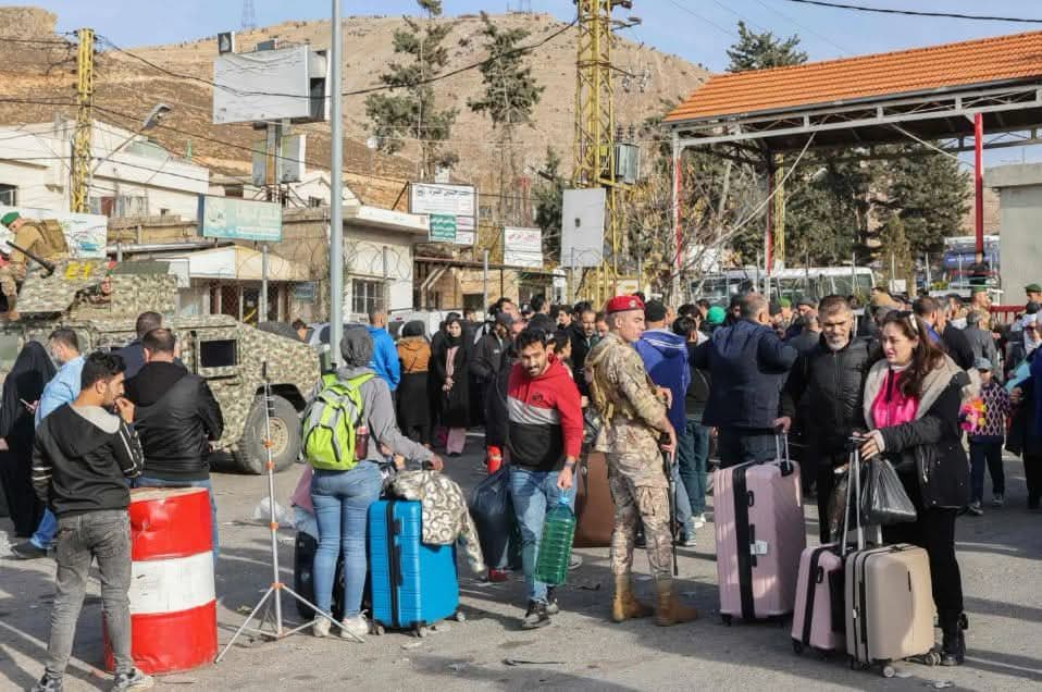 "رشاوى وفوضى"... أفواج من النازحين السوريين إلى لبنان!
