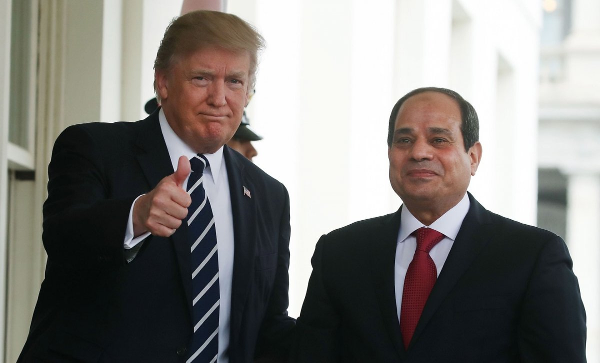 "سارت على ما يرام"... ترامب يكشف تفاصيل مكالمته مع السيسي!