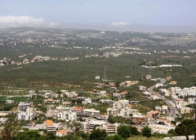 أثناء عبوره الطريق... وفاة شاب بحادث صدم في بشمزين!