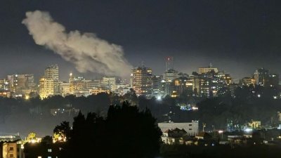بعد أسبوعين... استشهاد مواطنة متأثرة بجراحها إثر الغارة على صور
