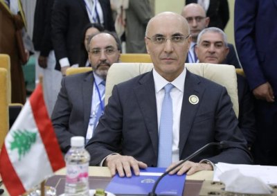 استعدادًا للموسم السياحي... الحجار يترأس اجتماعًا لجهاز أمن المطار 