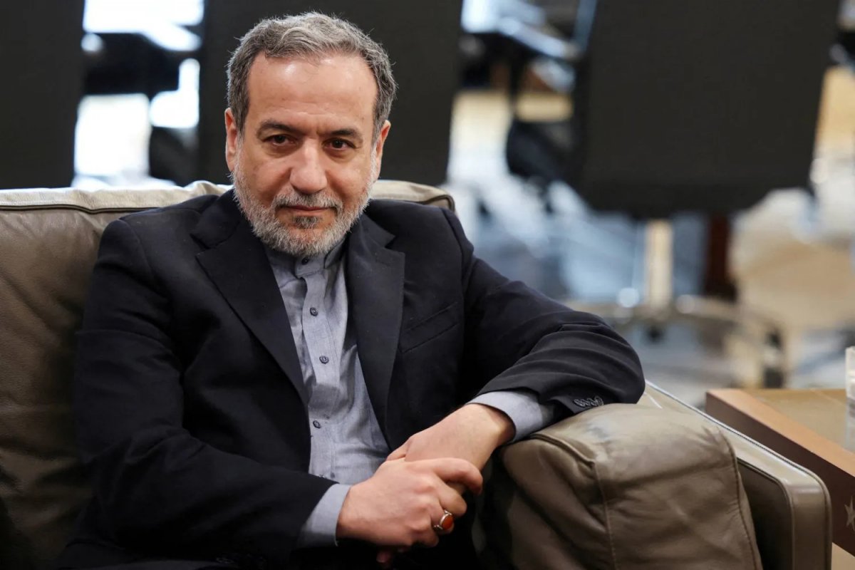 أوامر إيرانية صارمة: حظر نشر صور عراقجي وويتكوف في مسقط!