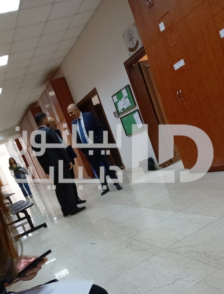 "ليبانون ديبايت" ينشر صورة لصليبا من داخل قصر العدل… استجواب مرتقب أمام البيطار
