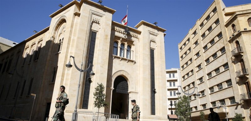 بعد موجة من الجدل... نائب يردّ بحزم: "ما حدا يزايد علينا"!