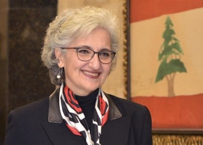مدارس لبنان في خطر؟ وزيرة التربية متّهمة بزرع أفكار تضرب الهوية!
