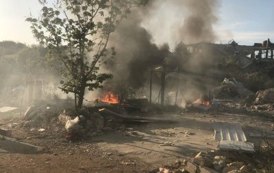 هجمات إسرائيل مستمرة جنوباً: غارة على غرفة جاهزة (فيديو)