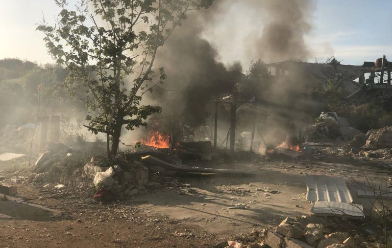 هجمات إسرائيل مستمرة جنوباً: غارة على غرفة جاهزة (فيديو)