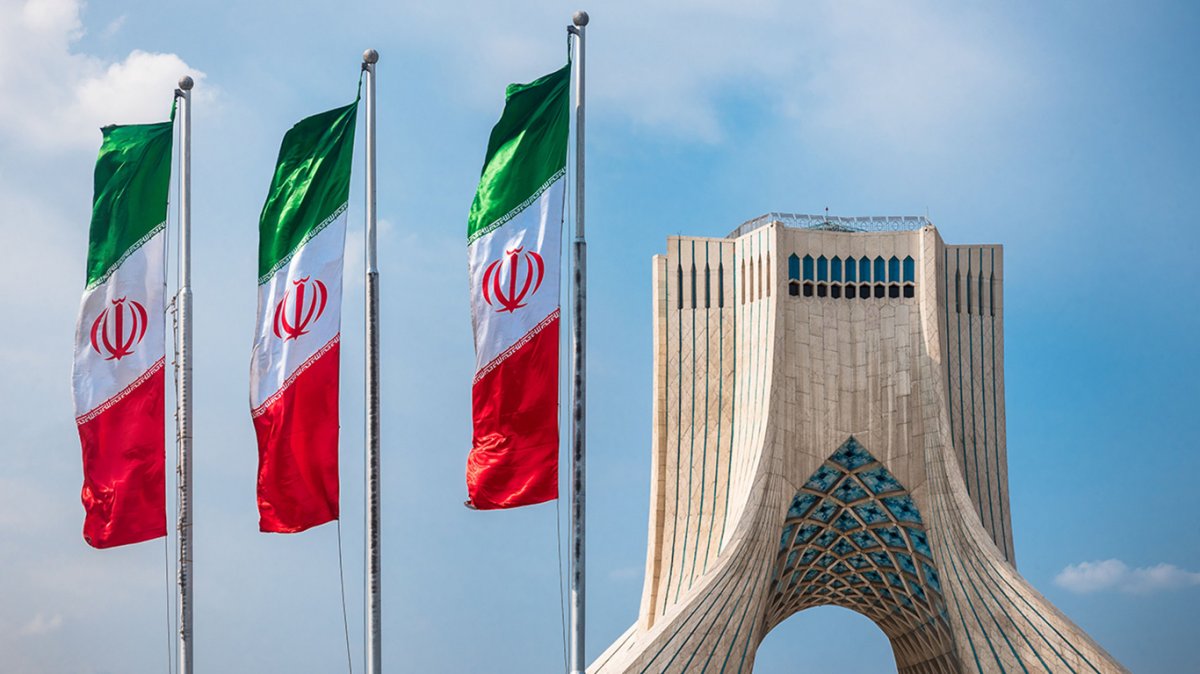 عراقجي إلى موسكو... وطهران تكشف سبب اختيارها للمفاوضات "غير المباشرة"