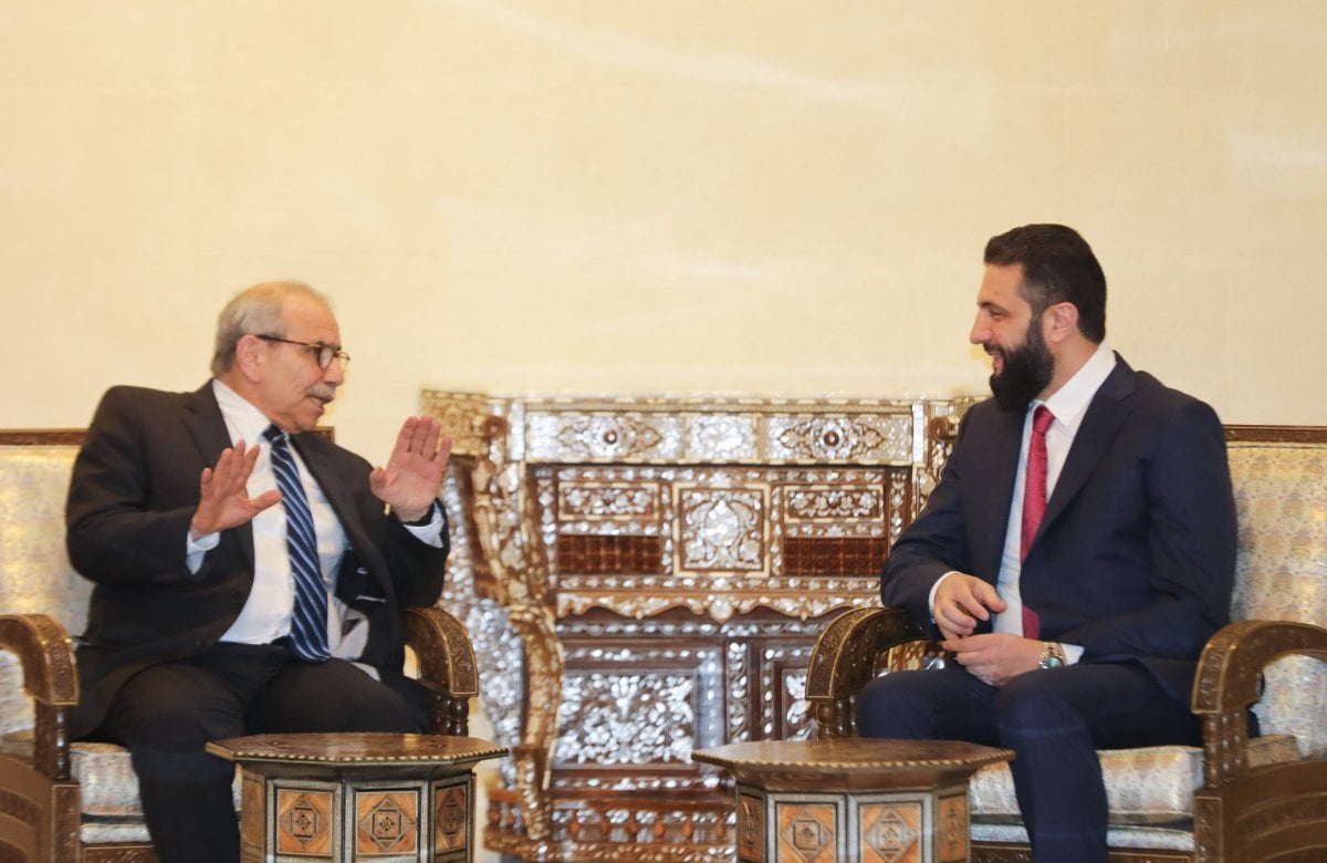 "لجنة تحقيق بالاغتيالات"... تفاصيل اللقاء بين سلام والشرع!