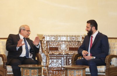 "لجنة تحقيق بالاغتيالات"... تفاصيل اللقاء بين سلام والشرع!