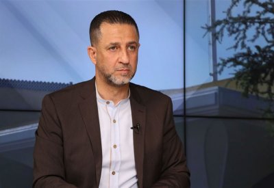 لا تغلطوا معنا.. حسين مرتضى يهز العصاية لجعجع ويهدد بـ 
