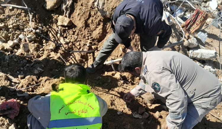 انتشال رفات شهيد في الجنوب!