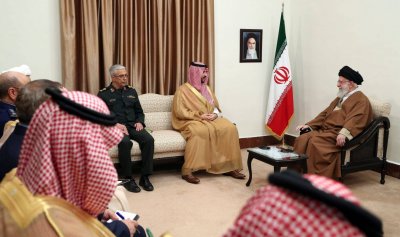 بعد الرسالة الملكية... خامنئي: علاقتنا بالسعودية لها خصوم