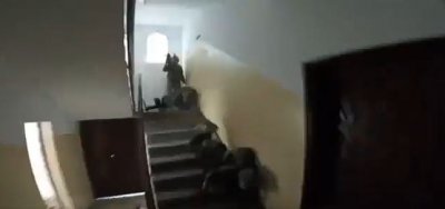 رعبٌ وجهاً لوجه... جنود إسرائيليون يفرّون أمام مقاومين فلسطينيين (فيديو)