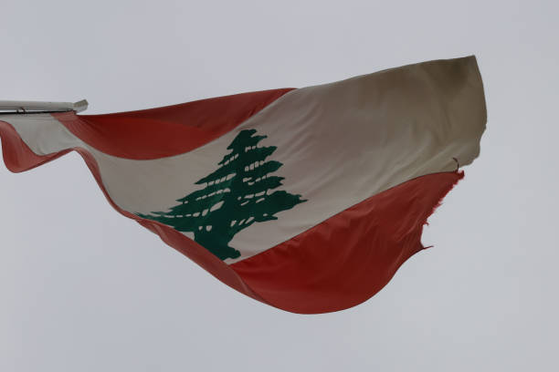 تراجع تضخم أسعار النقل والملابس في لبنان خلال آذار الماضي