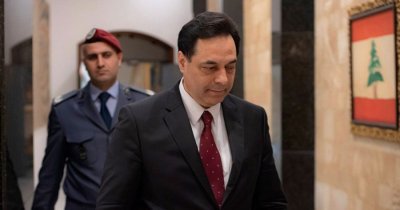 قضية المرفأ تتفاعل: البيطار يستجوب دياب