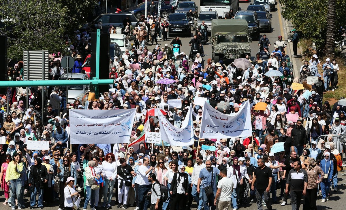 "إضراب "الكرامة" مستمر... حتى يتصاعد الدخان الأبيض!"
