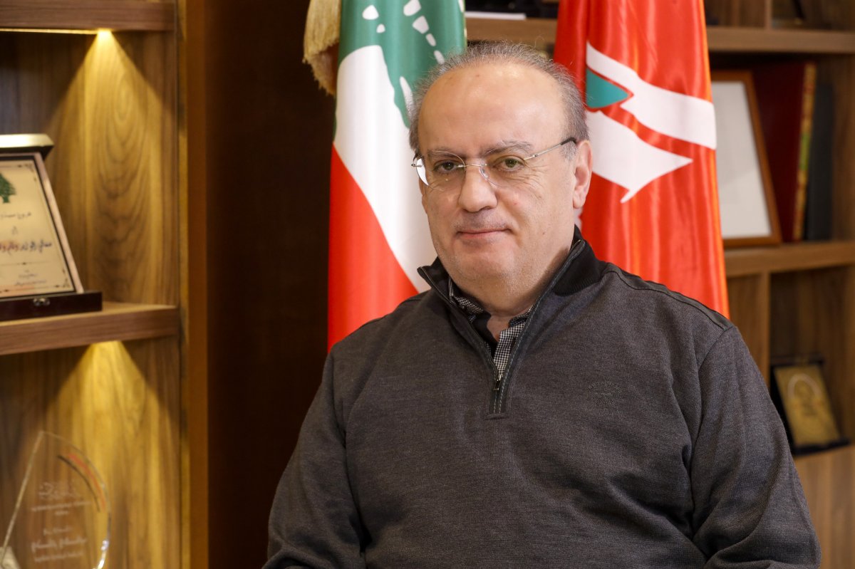 "تركيا والفصائل هاجمتنا"... وهاب: "أهل الكهف" يحكمون سوريا اليوم 