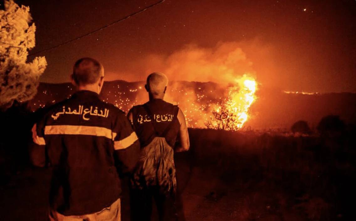 الدفاع المدني يواجه حرائق شاملة: من عكار إلى الجنوب في استنفار واسع (فيديو) الدفاع المدني يواجه حرائق شاملة: من عكار إلى الجنوب في استنفار واسع (فيديو)