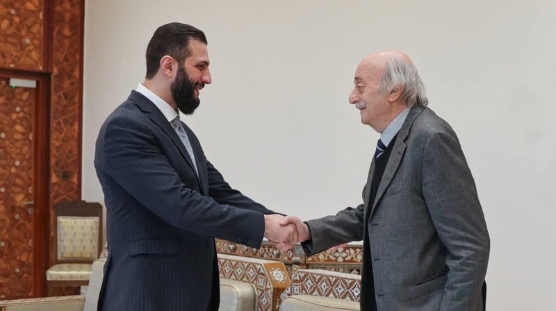 جنبلاط والشرع اتفقا على تأمين الدروز وانخراطهم بالدولة