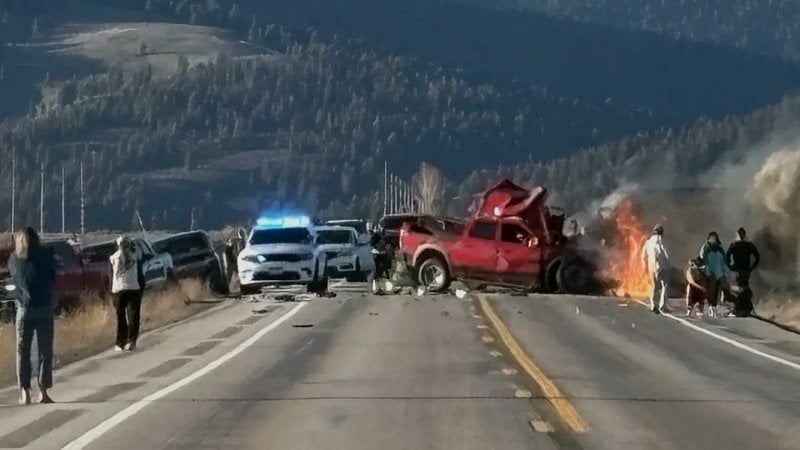 رحلةٌ سياحية تنتهي بكارثة... 7 قتلى في حادث مروّع بأميركا (فيديو)