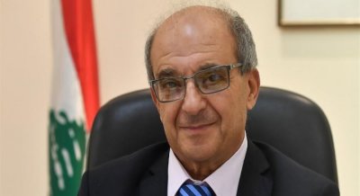 وزير سابق يسأل ويعتب... وأين أوسمة وزراء 