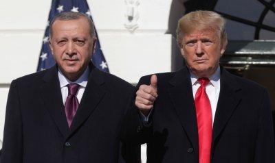 ترامب يكشف عن اتصال 