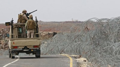 على الحدود مع سوريا... الجيش الأردني يتصدّى لـ