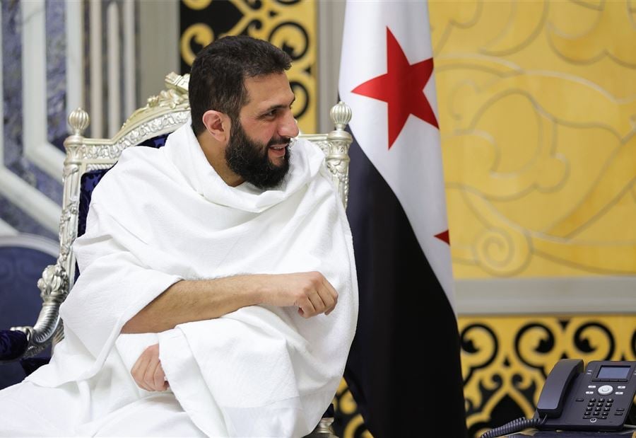 رسالة بالنار الى الشرع: دور البطولة سينتهي.. عميد سوري يفجّرها بوجه الدروز: تذكّروا مصير انطوان لحد!