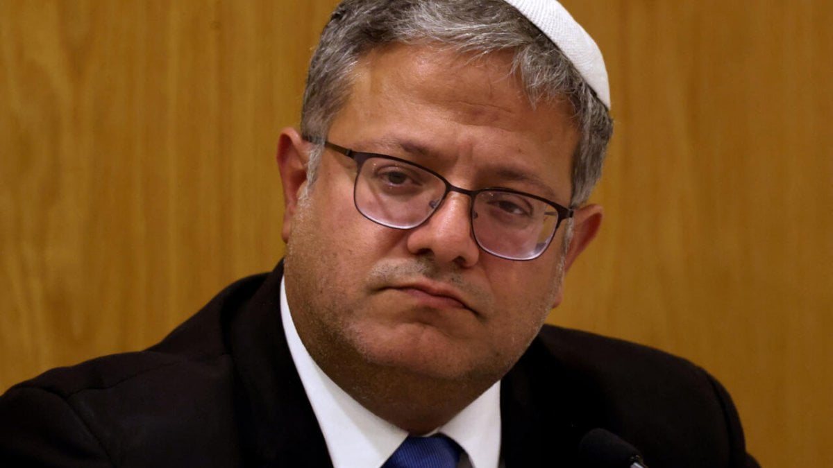 معلّقاً على استئناف المساعدات إلى غزة... بن غفير: قرار "أحمق وخاطئ"