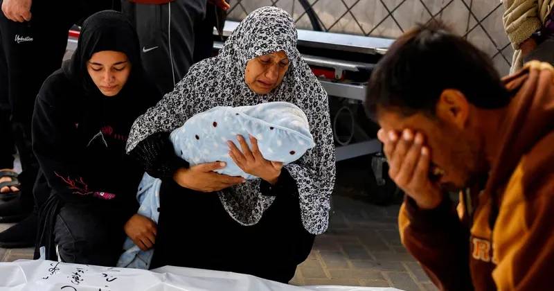 غزة... غارات إسرائيلية تقتل عائلة بأكملها ضمن مجزرة جديدة!