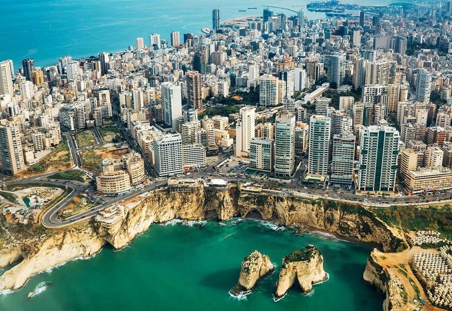حملات تستهدف اللائحة التوافقية في بيروت 