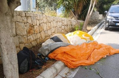 من المنية الى جونية... تفاصيل جديدة عن المظلة التي خذلت القاصر!
