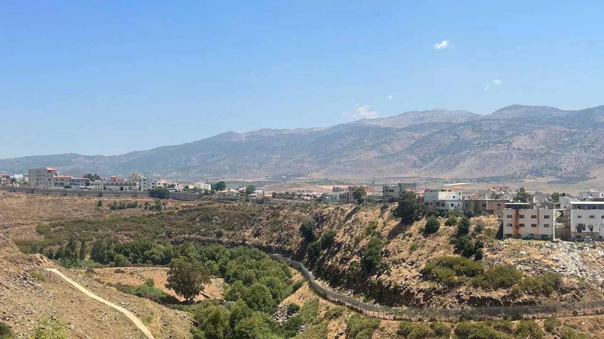 من جديد... مسيرة إسرائيلية تُرهب المزارعين في سهل المجيدية