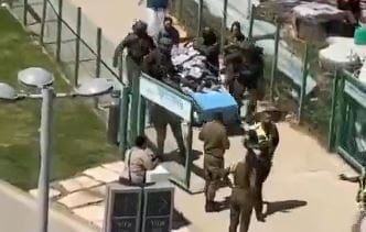 انفجار يهز رفح... انهيار مبنى يدفن وحدة من "غولاني" تحت الأنقاض (فيديو)