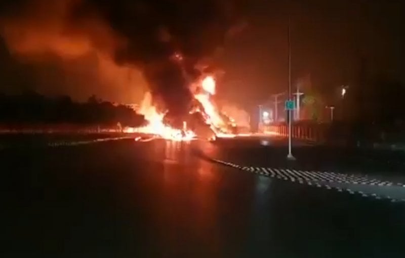 تصعيد خطير: الهند تطلق وابل من الصواريخ باتجاه باكستان (فيديو)