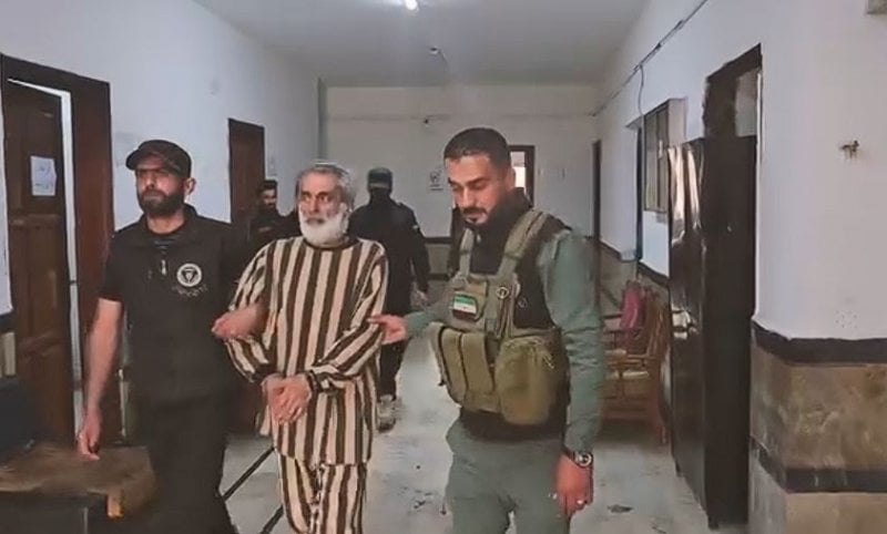 في اللاذقية... أب يقتل زوجته وابنه ويرمي الجثتين في البئر (فيديو)
