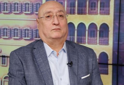 ألف دبابة سورية تتأهب ومستقبل أسود بانتظارنا: جوزيف أبو فاضل في معلومات مهمة على خط واشنطن-بيروت!
