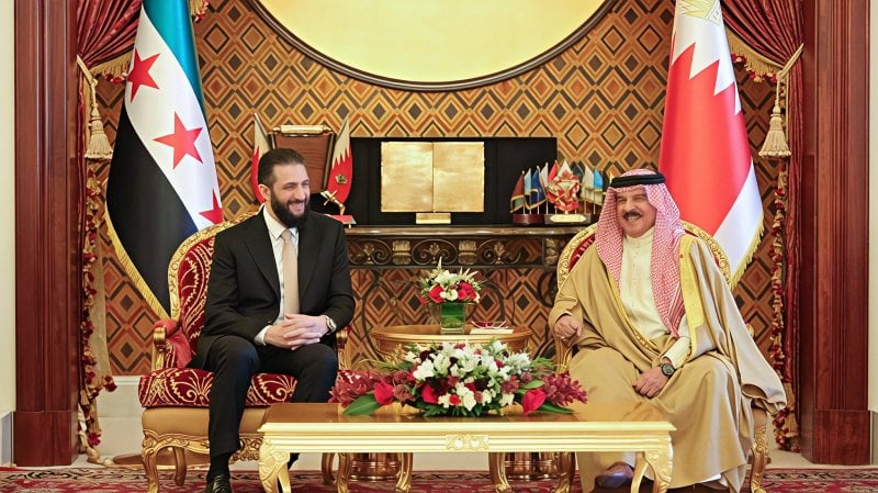 في زيارة رسمية... ملك البحرين يلتقي الشرع!