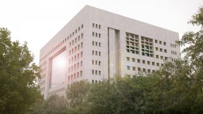 هبات ومعونات جديدة للبنان من 