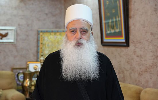 "لا للتدخل"... زعيم دروز إسرائيل يدعو لـ"سوريا موحدة"