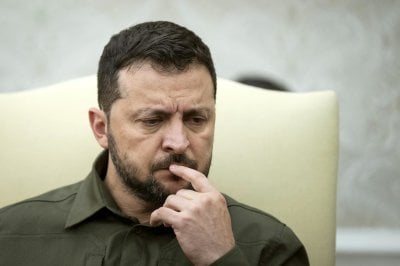روسيا تدرس إنهاء الحرب... وزيلينسكي يحدد شرطًا للسلام!
