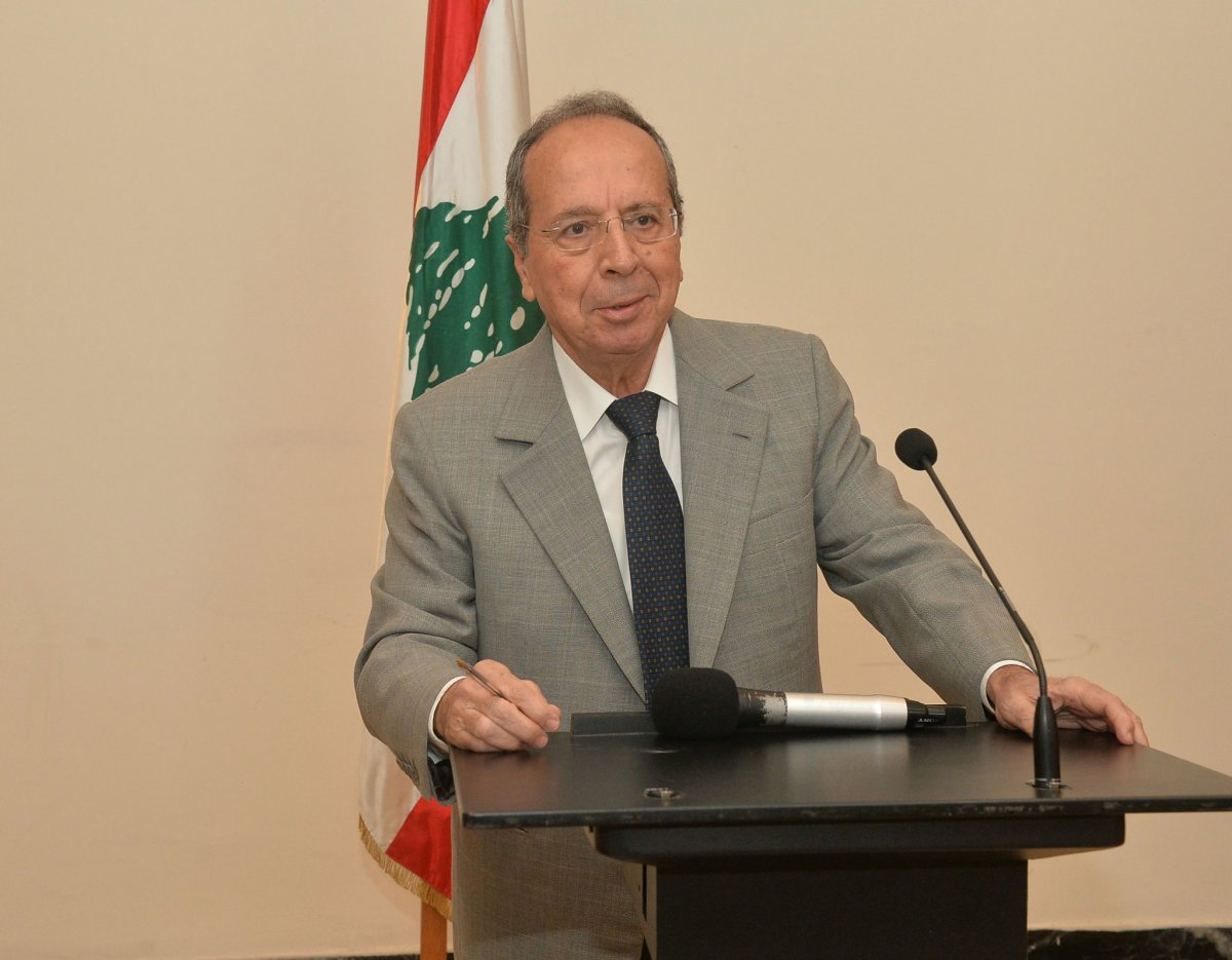 "إستهتارٌ بالأرض والشعب"... السيد يحذّر من بناء لبنان على "الوهم"